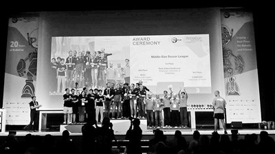 北京信息科技大學(xué)摘得機(jī)器人世界杯亞軍