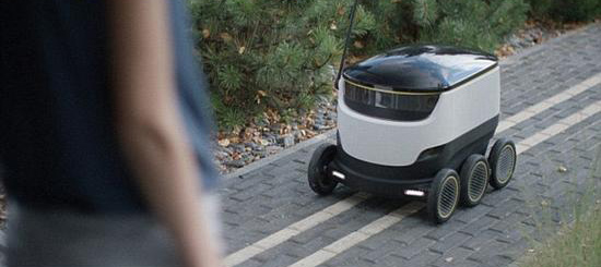 英國現(xiàn)外賣機器人 送餐僅用30分鐘