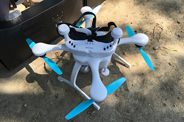 億航VR無人機體驗：VR體驗新穎