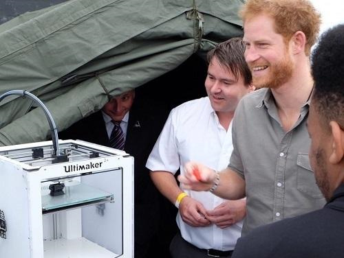 英國哈里王子參與3D打印卡丁車挑戰(zhàn)賽助3D發(fā)展