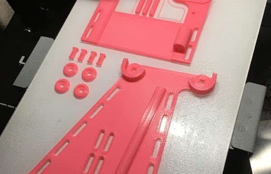 英國(guó)：為殘疾兒童設(shè)計(jì)可完全定制的3D打印假肢