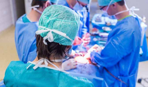 德國首例3D打印鈦脊柱成功融合植入手術(shù)