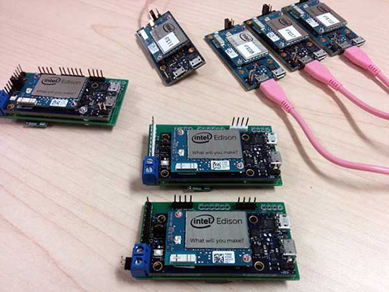 基于英特爾芯片的3D打印智能蜘蛛機(jī)械衣