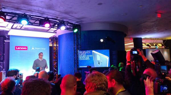 聯(lián)想攜谷歌推出帶虛擬現(xiàn)實(shí)功能的Tango智能手機(jī)