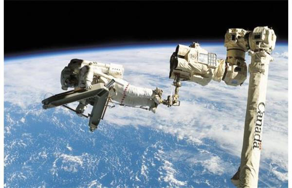 俄羅斯大學(xué)生3D打印出可遠(yuǎn)程控制的機(jī)器人臂