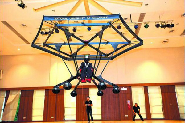 新加坡大學生借助3D打印開發(fā)出單人飛行器