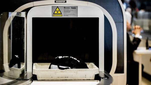 荷蘭史基浦機(jī)場(chǎng)采用3D掃描儀檢查游客行李