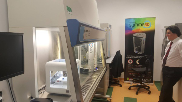 Symme 3D開發(fā)出羅馬尼亞首臺3D生物打印機