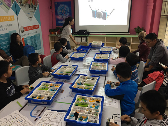 樂(lè)高機(jī)器人的益處你了解多少