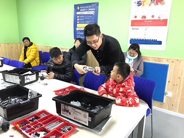 樂(lè)高機(jī)器人的益處你了解多少