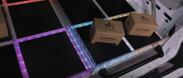 奔馳與3D打印工作室合作開發(fā)智能貨物系統(tǒng)