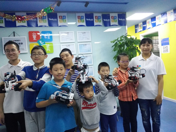 成都錦江校區(qū)樂高機器人訓練營課程限時優(yōu)惠中