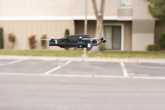 極速無人機(jī)：每小時(shí)飛行100英里