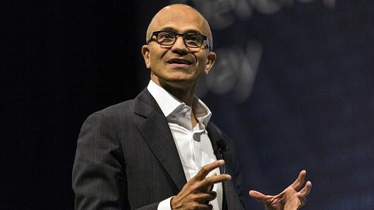 微軟CEO納德拉：聊天機(jī)器人的未來(lái)可能在保險(xiǎn)行業(yè)