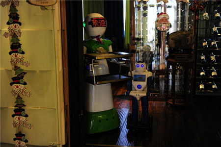 資本向硬件科技領(lǐng)域遷移 巨頭紛紛布局商用機(jī)器人