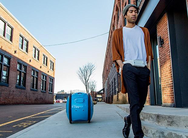 有了這款機(jī)器人 購物逛街就那么任性