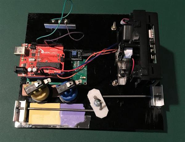 17歲美國(guó)創(chuàng)客3D打印自動(dòng)售貨機(jī)Soda Locker，可放入學(xué)校儲(chǔ)物柜