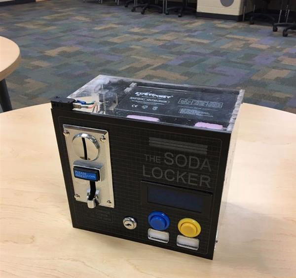 17歲美國(guó)創(chuàng)客3D打印自動(dòng)售貨機(jī)Soda Locker，可放入學(xué)校儲(chǔ)物柜