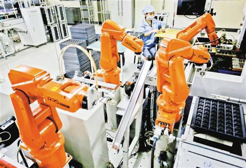 廣東推進(jìn)工業(yè)機(jī)器人進(jìn)集群 應(yīng)用機(jī)器人將超8萬(wàn)臺(tái)