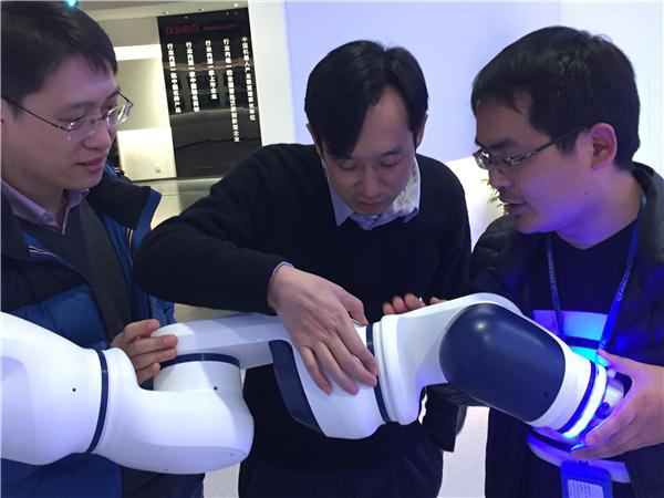 巴斯夫推出輕量化“協(xié)作機(jī)器人”，提升工廠效率