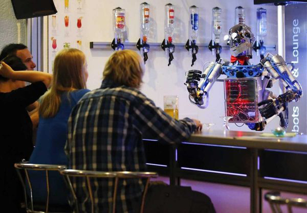 當(dāng)機(jī)器人崛起，人類或許需要爭(zhēng)取自己的工作配額