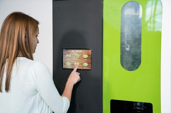 美國推出可做1000多種沙拉的機(jī)器人 每份只需60秒