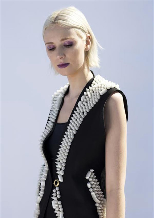 APEX COAT：結(jié)合了3D打印設(shè)計和手工制作技術(shù)的時尚外套