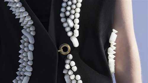 APEX COAT：結(jié)合了3D打印設(shè)計和手工制作技術(shù)的時尚外套