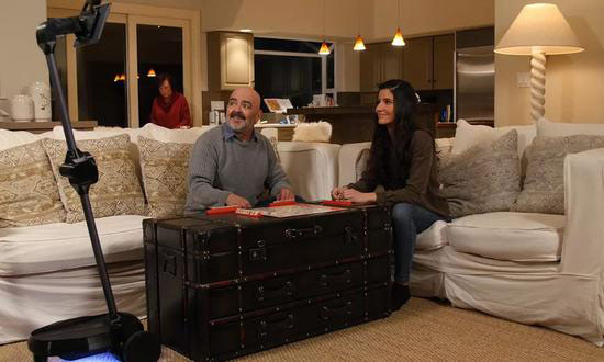 ?；丶铱纯?機器人Ohmni讓你和父母時刻保持溝通