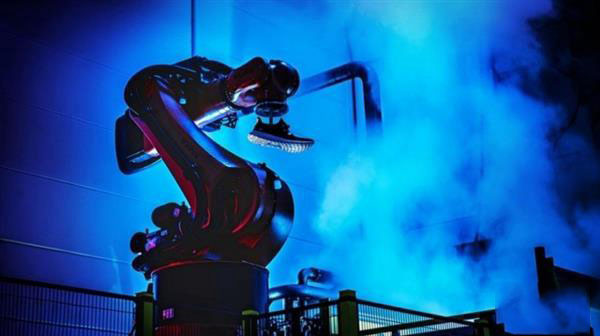 西門子加入阿迪達(dá)斯定制3D打印運(yùn)動(dòng)鞋項(xiàng)目