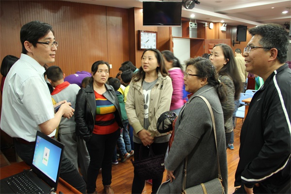 機器人編程引關(guān)注  童程童美走進北京公立校