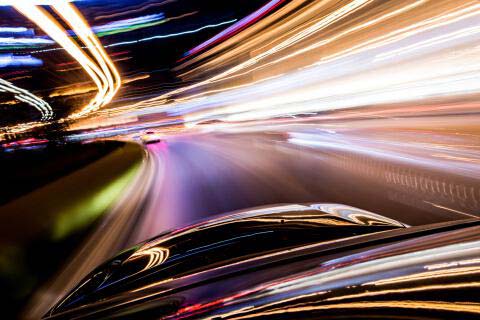 到2050年 無人車相關經(jīng)濟活動規(guī)?；蜻_7萬億美元