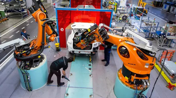 庫卡CEO：將與美的聯(lián)手開發(fā)個人助理機器人