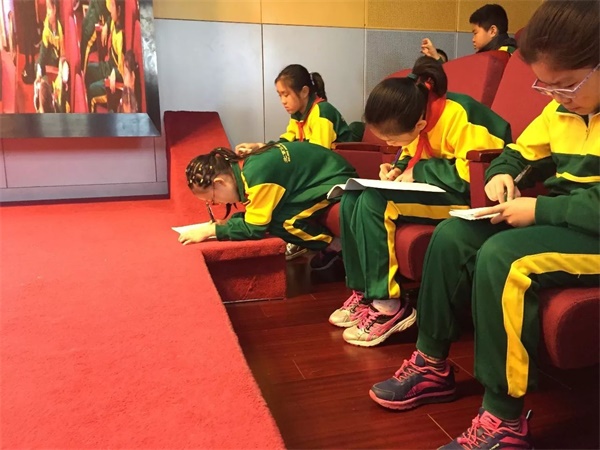 智能機器人編程進校園！孫善明老師帶領北京建華實驗學校同學感受機器人的魅力