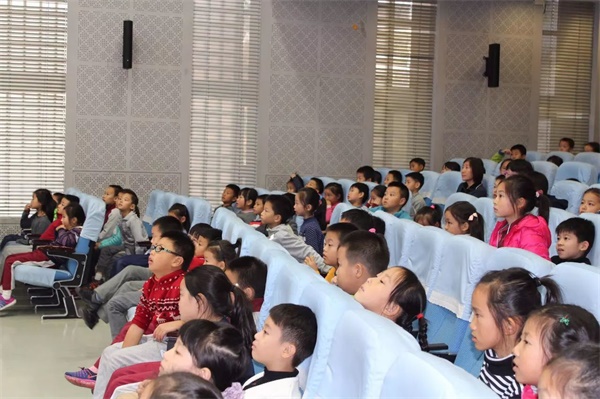 童程童美智能機(jī)器人編程課走進(jìn)北大附??！和同學(xué)們一起感受科技魅力！