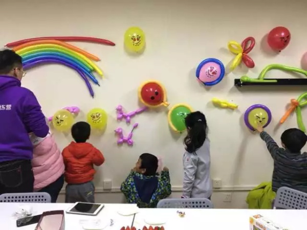 童程童美迎來(lái)北京首個(gè)智能機(jī)器人編程WeDo結(jié)業(yè)班！