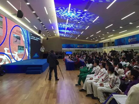 北京上地首屆青少年科技節(jié)|創(chuàng)新成長孵化夢想，童程童美老師受邀現(xiàn)場助力！