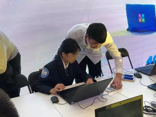 北京上地首屆青少年科技節(jié)|創(chuàng)新成長孵化夢想，童程童美老師受邀現(xiàn)場助力！