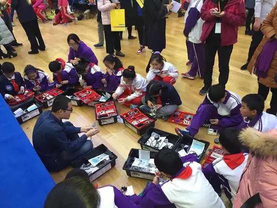 北京上地首屆青少年科技節(jié)|創(chuàng)新成長孵化夢想，童程童美老師受邀現(xiàn)場助力！