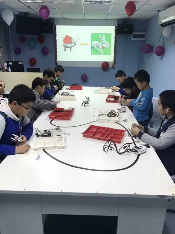 嗨皮圣誕節(jié)！童程童美圣誕主題課全國全國狂歡ing~