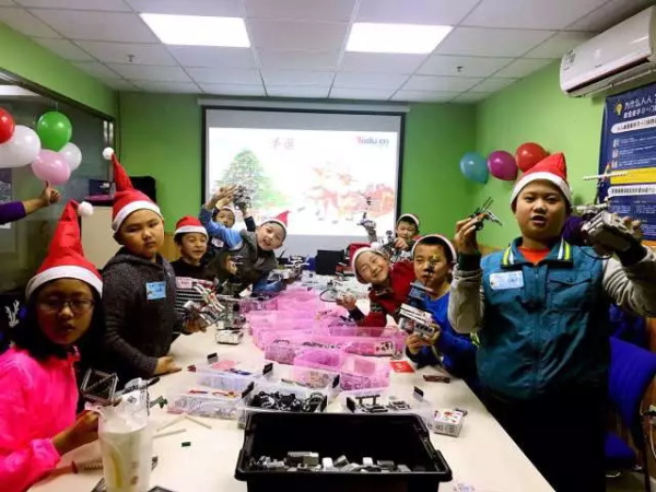 嗨皮圣誕節(jié)！童程童美圣誕主題課全國全國狂歡ing~