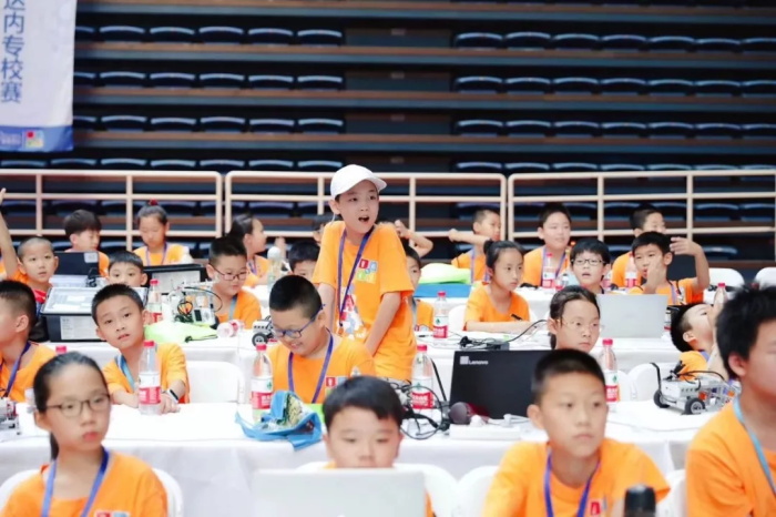 【W(wǎng)RO達(dá)內(nèi)賽】全國(guó)機(jī)器人小達(dá)人齊聚清華，規(guī)模創(chuàng)童程童美歷史之最！