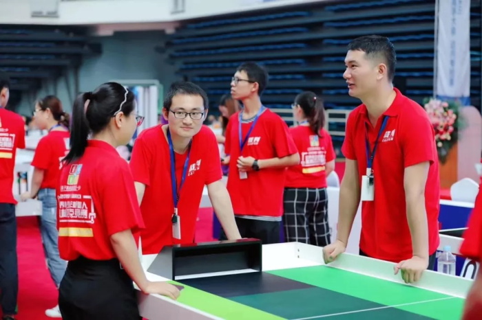 【W(wǎng)RO達(dá)內(nèi)賽】全國(guó)機(jī)器人小達(dá)人齊聚清華，規(guī)模創(chuàng)童程童美歷史之最！