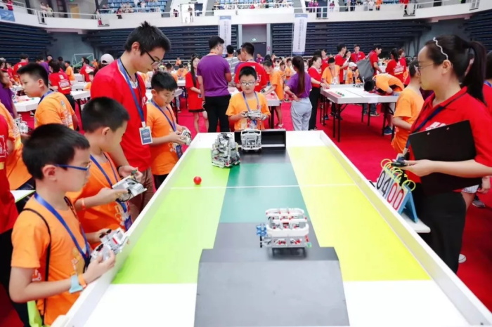 【W(wǎng)RO達(dá)內(nèi)賽】全國(guó)機(jī)器人小達(dá)人齊聚清華，規(guī)模創(chuàng)童程童美歷史之最！