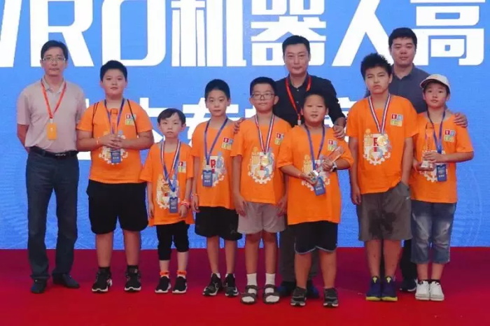 【W(wǎng)RO達(dá)內(nèi)賽】全國(guó)機(jī)器人小達(dá)人齊聚清華，規(guī)模創(chuàng)童程童美歷史之最！