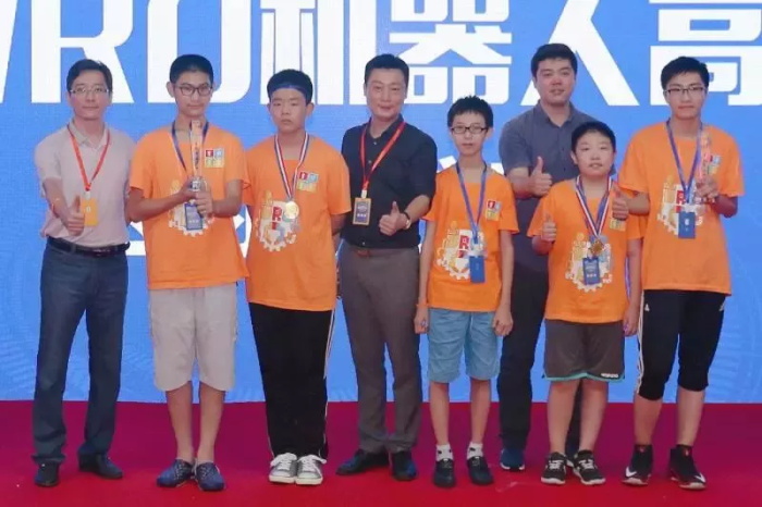 【W(wǎng)RO達(dá)內(nèi)賽】全國(guó)機(jī)器人小達(dá)人齊聚清華，規(guī)模創(chuàng)童程童美歷史之最！