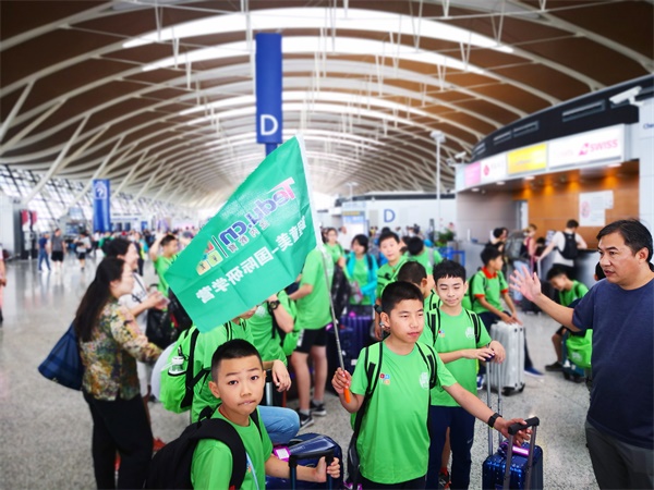 在哈佛學(xué)編程，住美國(guó)Homestay，牛娃們開掛的暑假我也想要！