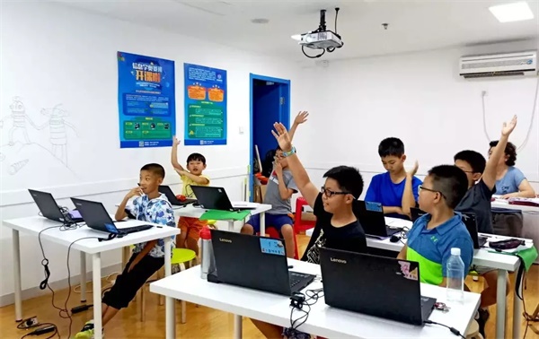 這場持續(xù)42天的編程盛宴，影響了千萬人