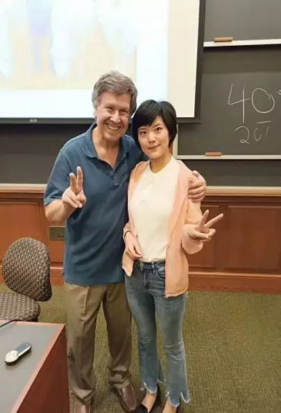 世界做課堂，旅途見成長——研學營金牌領隊董娜老師帶隊分享