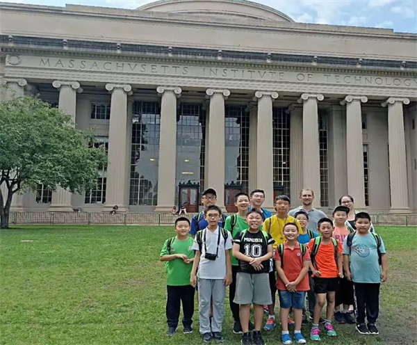 世界做課堂，旅途見成長——研學營金牌領隊董娜老師帶隊分享